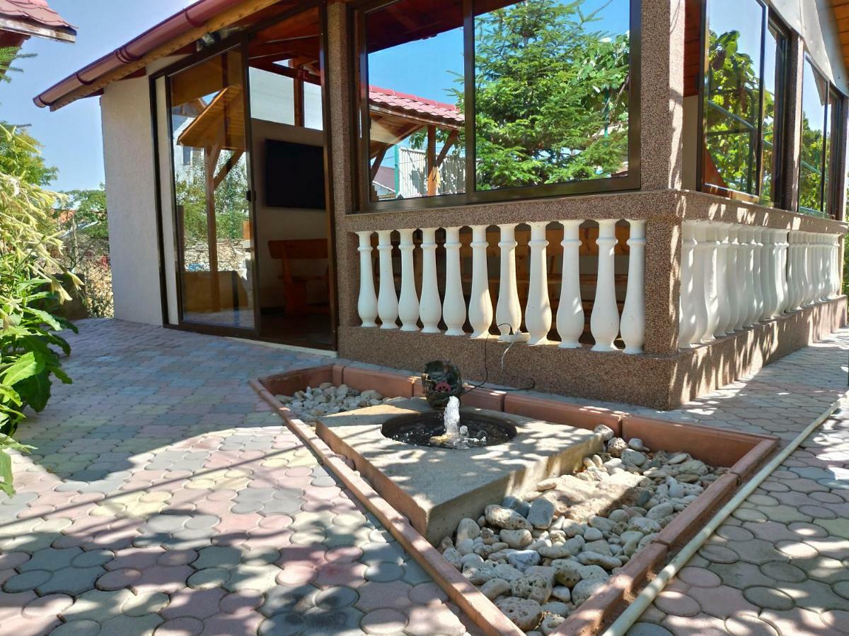 Hotel Casa Elena Două Mai Esterno foto